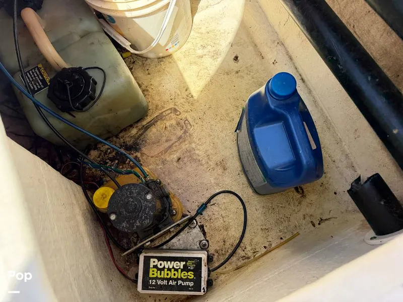 Slide: The Image of Triton 220 LTS 2005 - 16294476