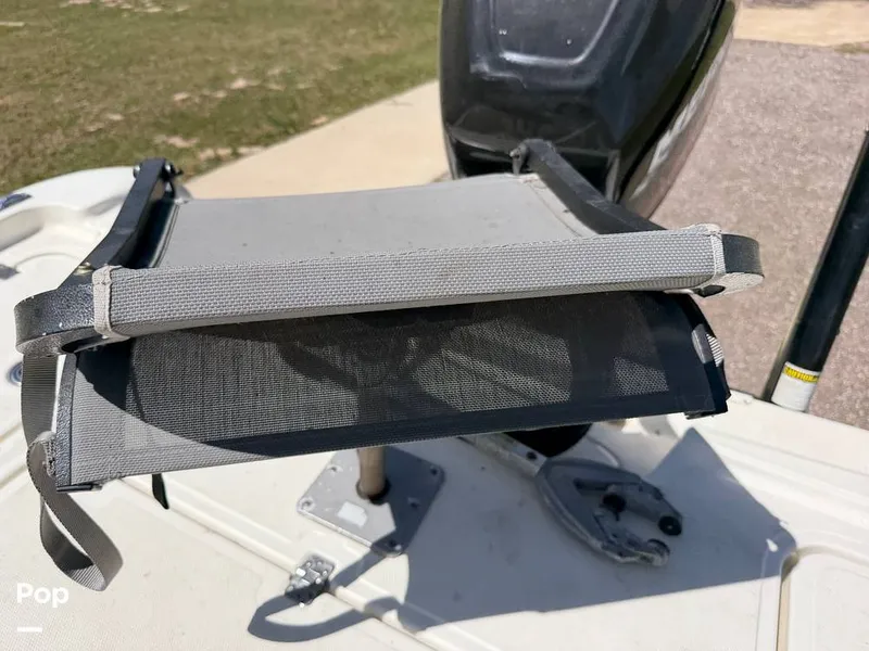 Slide: The Image of Triton 220 LTS 2005 - 16294483