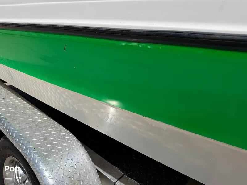 Slide: The Image of Triton 220 LTS 2005 - 16294342