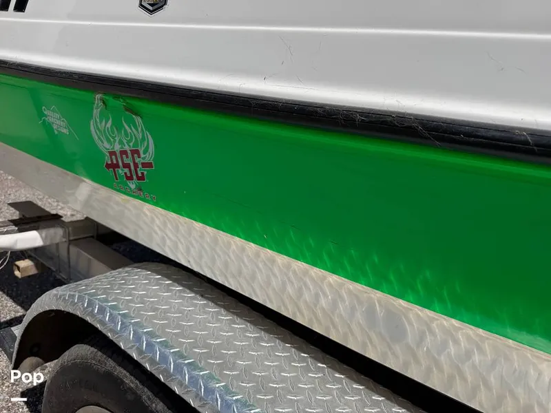 Slide: The Image of Triton 220 LTS 2005 - 16294345