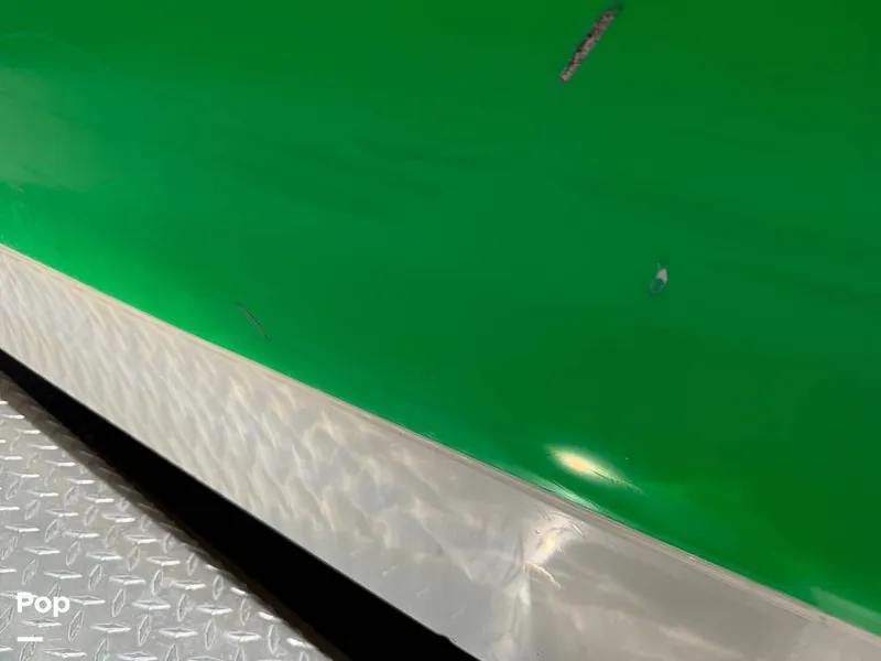 Slide: The Image of Triton 220 LTS 2005 - 16294346