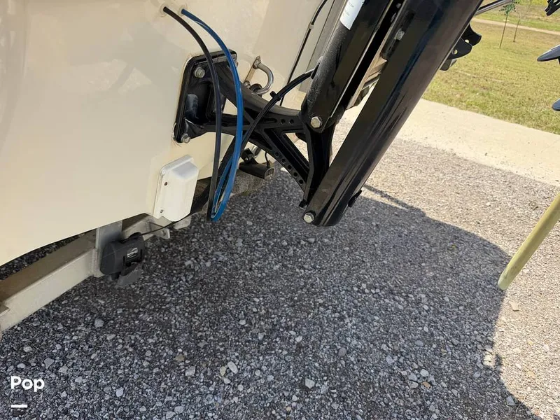 Slide: The Image of Triton 220 LTS 2005 - 16294368