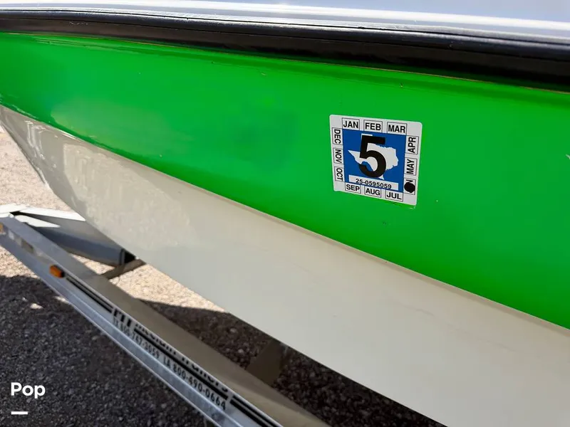 Slide: The Image of Triton 220 LTS 2005 - 16294377