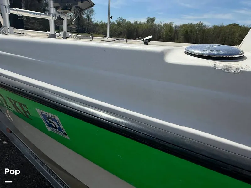 Slide: The Image of Triton 220 LTS 2005 - 16294378