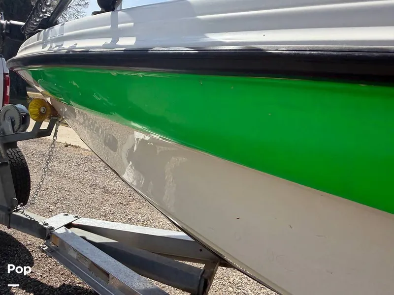 Slide: The Image of Triton 220 LTS 2005 - 16294385