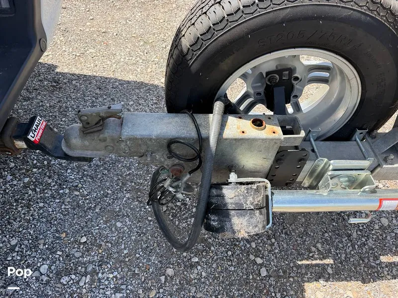 Slide: The Image of Triton 220 LTS 2005 - 16294388