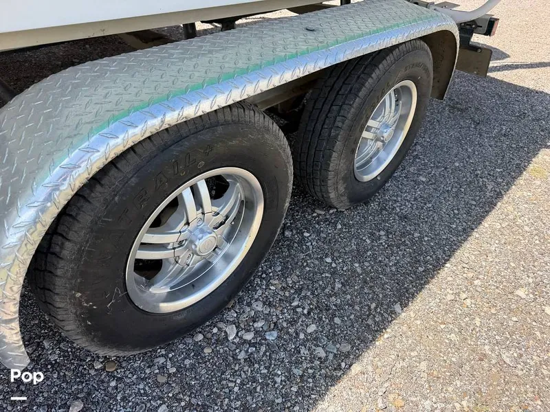 Slide: The Image of Triton 220 LTS 2005 - 16294395