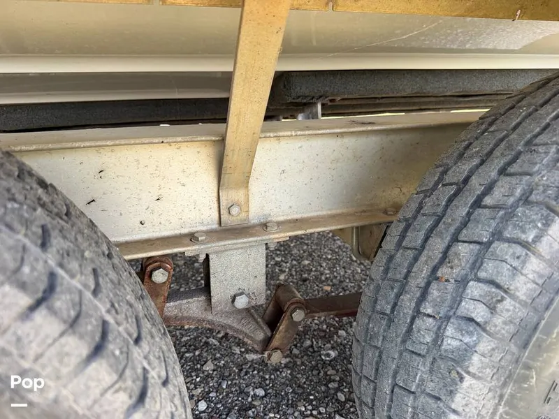 Slide: The Image of Triton 220 LTS 2005 - 16294399