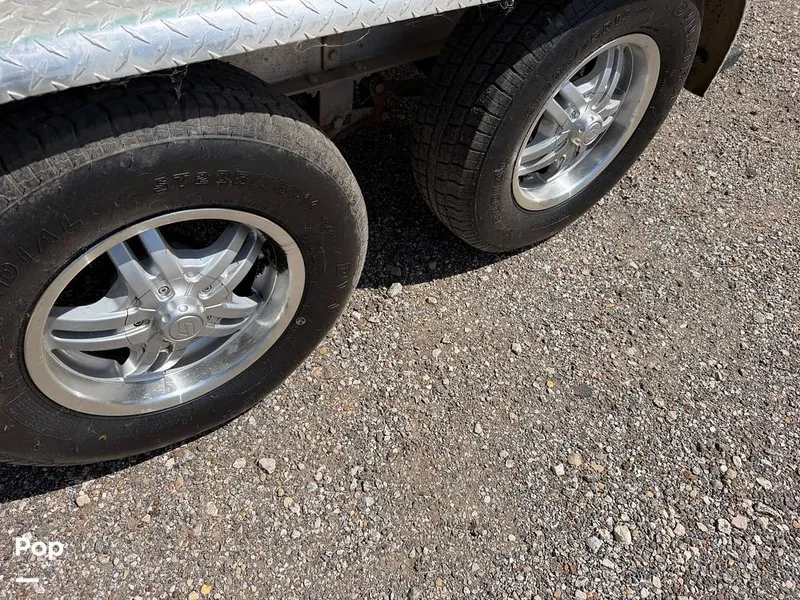 Slide: The Image of Triton 220 LTS 2005 - 16294401