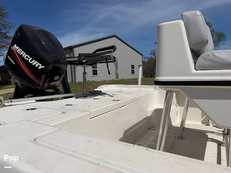 Slide: The Image of Triton 220 LTS 2005 - 16294404