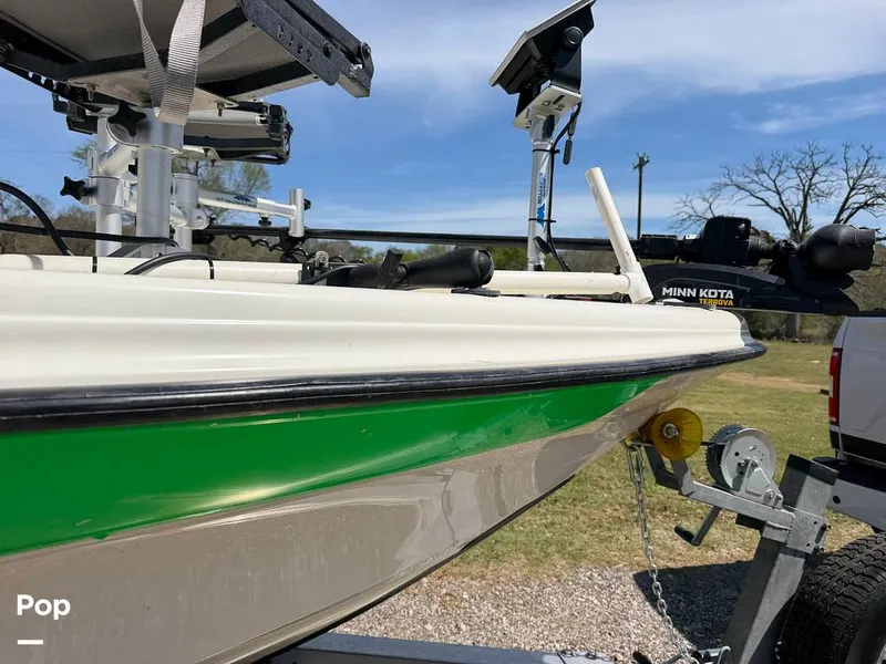 Slide: The Image of Triton 220 LTS 2005 - 16294408