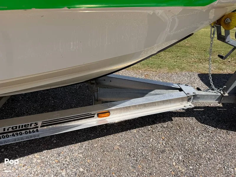 Slide: The Image of Triton 220 LTS 2005 - 16294409