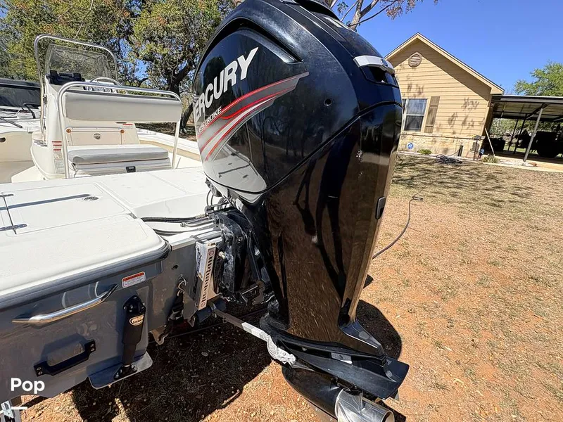 Slide: The Image of Mako 18 LTS 2019 - 16295871