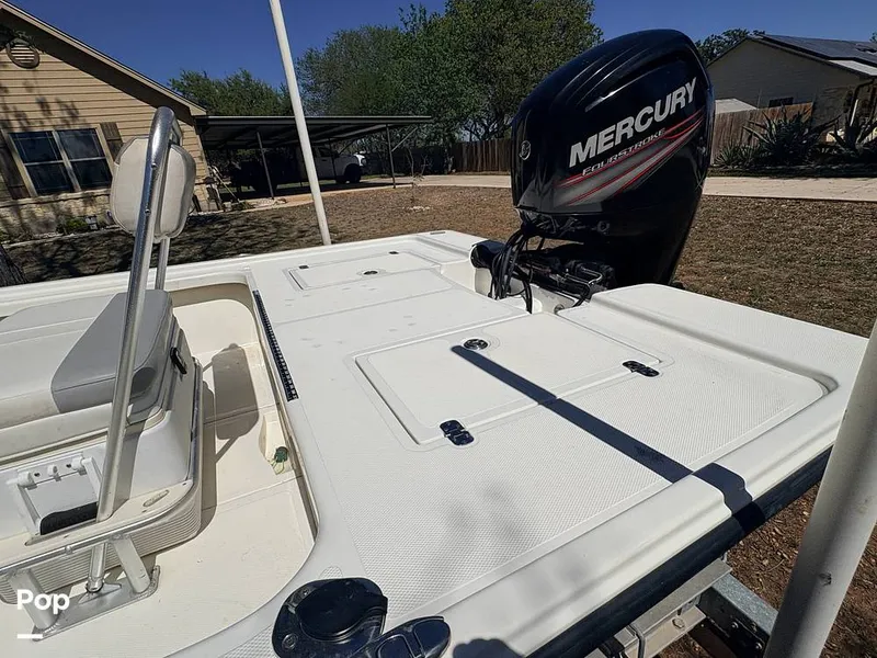 Slide: The Image of Mako 18 LTS 2019 - 16295884