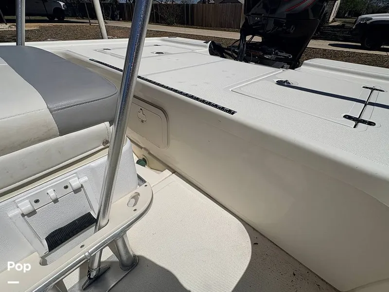 Slide: The Image of Mako 18 LTS 2019 - 16295886