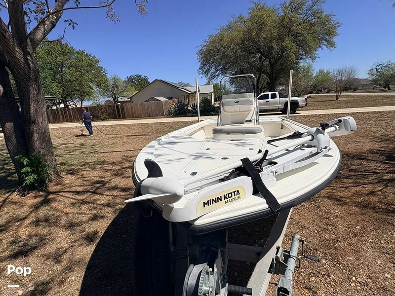 Slide: The Image of Mako 18 LTS 2019 - 16295898