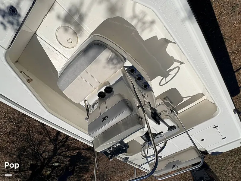 Slide: The Image of Mako 18 LTS 2019 - 16295903