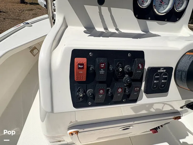 Slide: The Image of Mako 18 LTS 2019 - 16295912