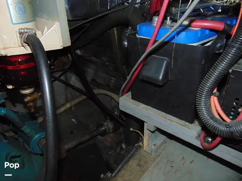 Slide: The Image of Carver Yachts 350 Aft Cabin 1993 - 16331075