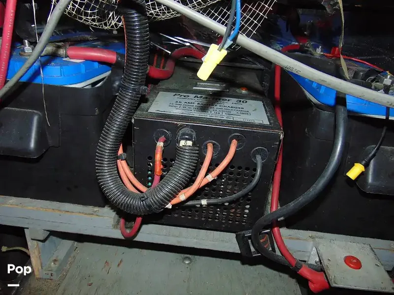 Slide: The Image of Carver Yachts 350 Aft Cabin 1993 - 16331080