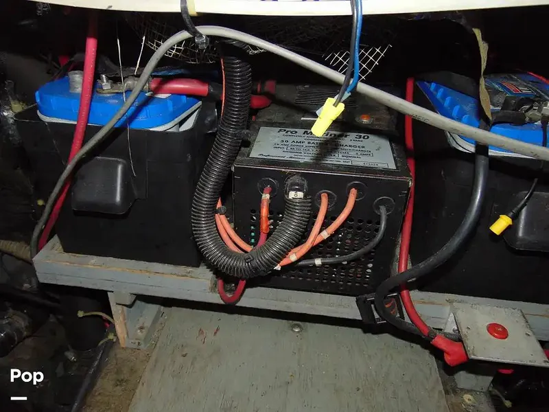 Slide: The Image of Carver Yachts 350 Aft Cabin 1993 - 16331084