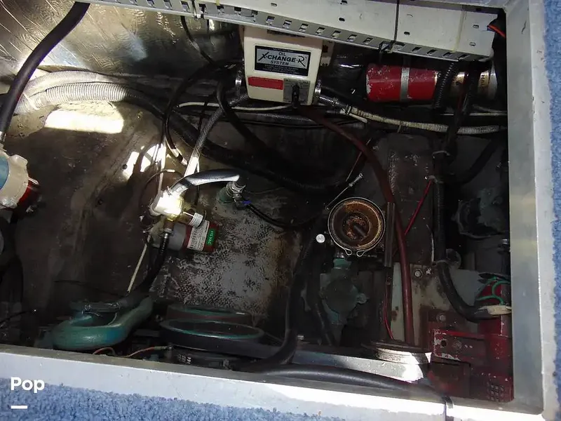 Slide: The Image of Carver Yachts 350 Aft Cabin 1993 - 16331086