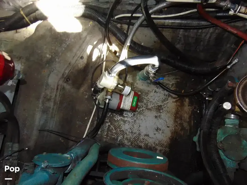 Slide: The Image of Carver Yachts 350 Aft Cabin 1993 - 16331088