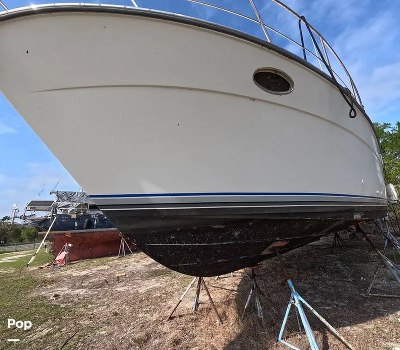 Slide: The Image of Carver Yachts 350 Aft Cabin 1993 - 16302004