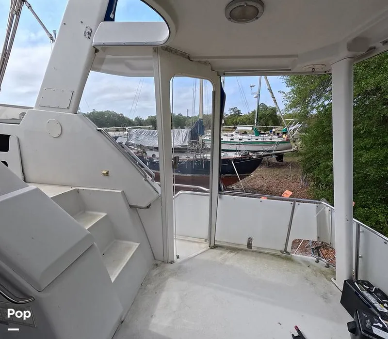 Slide: The Image of Carver Yachts 350 Aft Cabin 1993 - 16302010