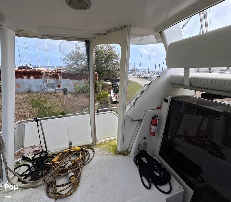 Slide: The Image of Carver Yachts 350 Aft Cabin 1993 - 16302011