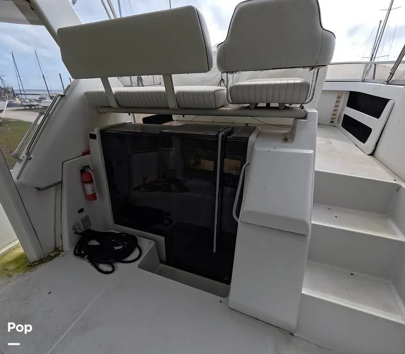 Slide: The Image of Carver Yachts 350 Aft Cabin 1993 - 16302012