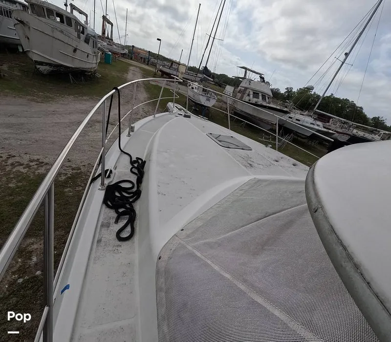 Slide: The Image of Carver Yachts 350 Aft Cabin 1993 - 16302026