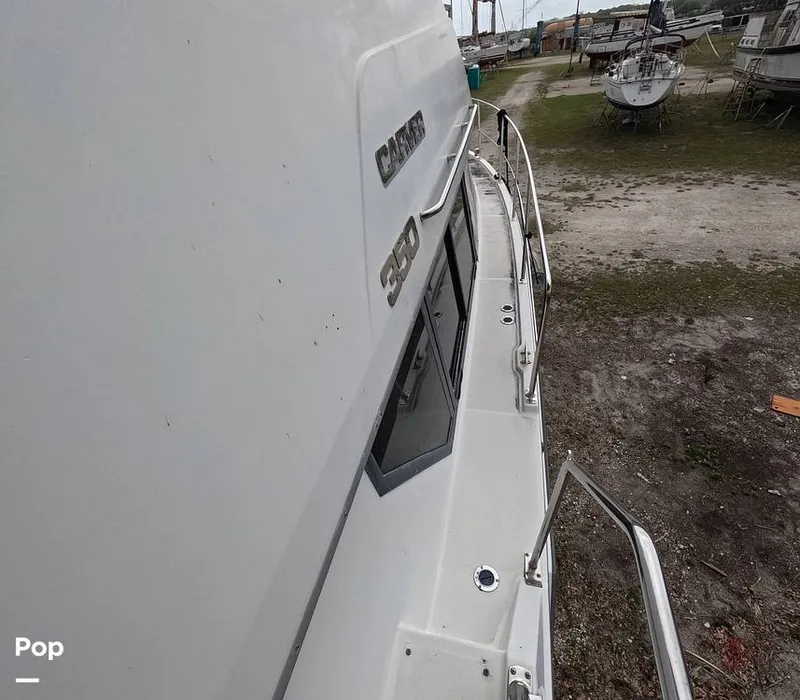 Slide: The Image of Carver Yachts 350 Aft Cabin 1993 - 16302032