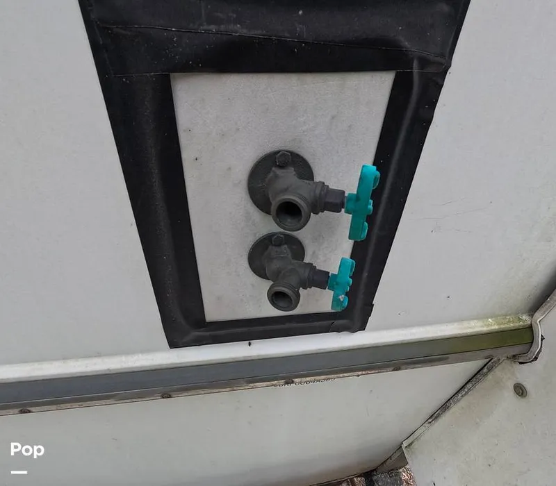 Slide: The Image of Carver Yachts 350 Aft Cabin 1993 - 16302039