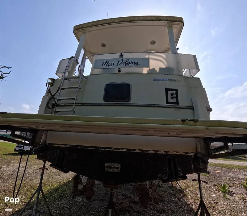 Slide: The Image of Carver Yachts 350 Aft Cabin 1993 - 16301994