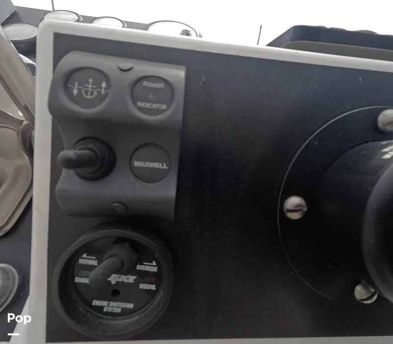 Slide: The Image of Carver Yachts 350 Aft Cabin 1993 - 16325086