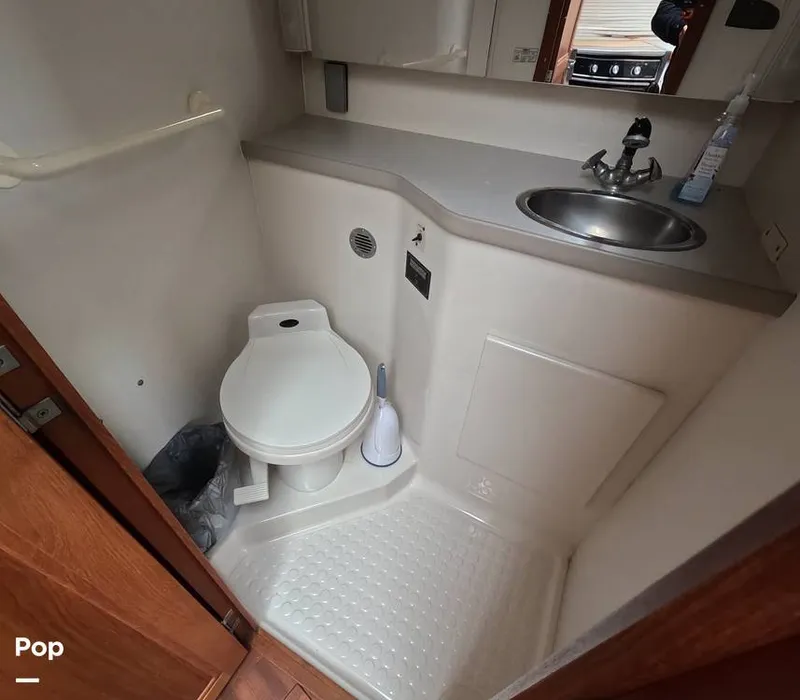 Slide: The Image of Carver Yachts 350 Aft Cabin 1993 - 16325101