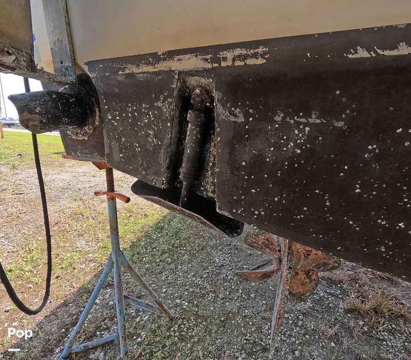 Slide: The Image of Carver Yachts 350 Aft Cabin 1993 - 16301997