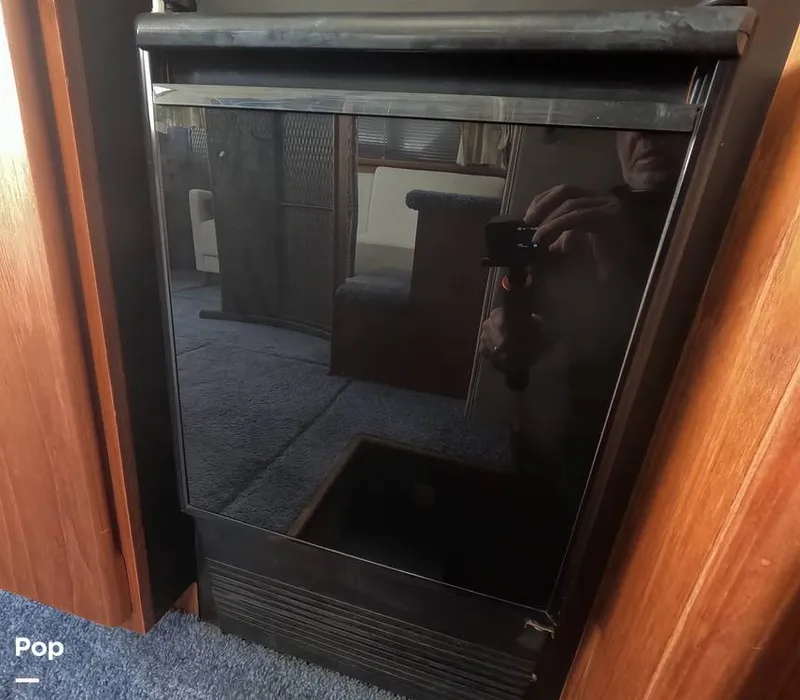 Slide: The Image of Carver Yachts 350 Aft Cabin 1993 - 16325114