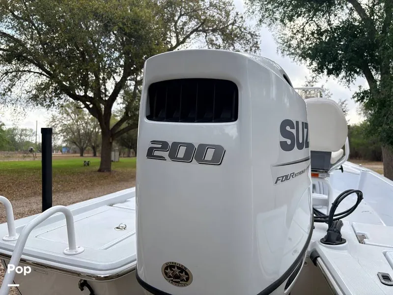 Slide: The Image of Blue Wave 2200 STL 2023 - 16303829