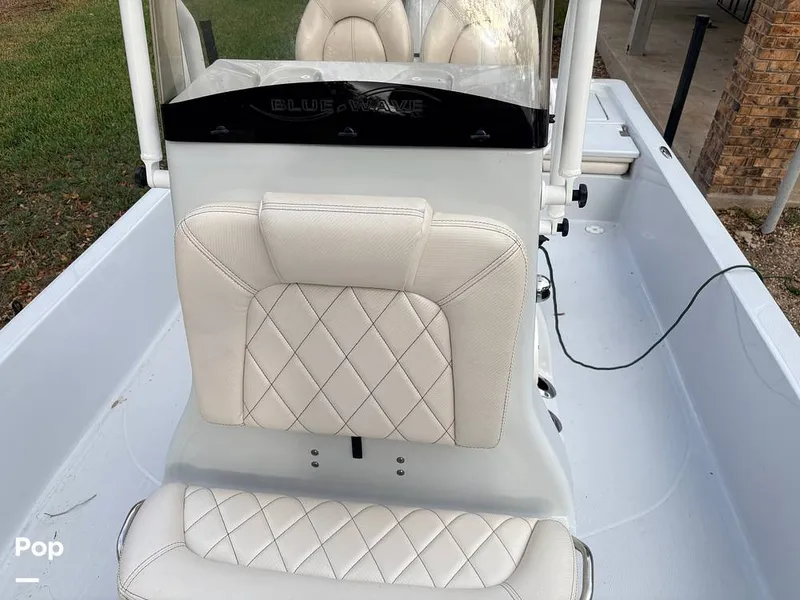 Slide: The Image of Blue Wave 2200 STL 2023 - 16303743