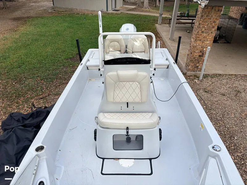 Slide: The Image of Blue Wave 2200 STL 2023 - 16303759