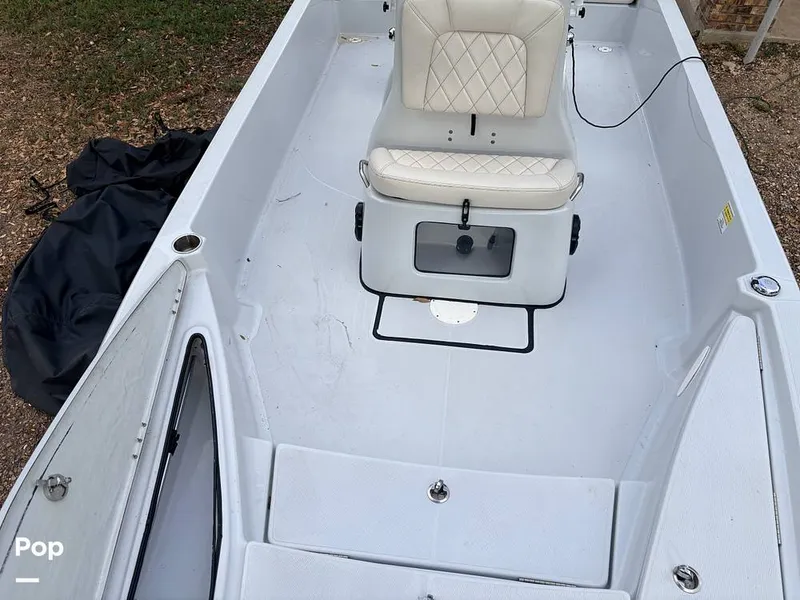 Slide: The Image of Blue Wave 2200 STL 2023 - 16303764