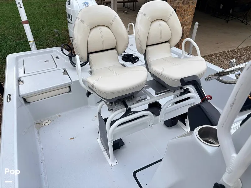 Slide: The Image of Blue Wave 2200 STL 2023 - 16303767