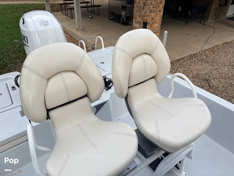 Slide: The Image of Blue Wave 2200 STL 2023 - 16303773