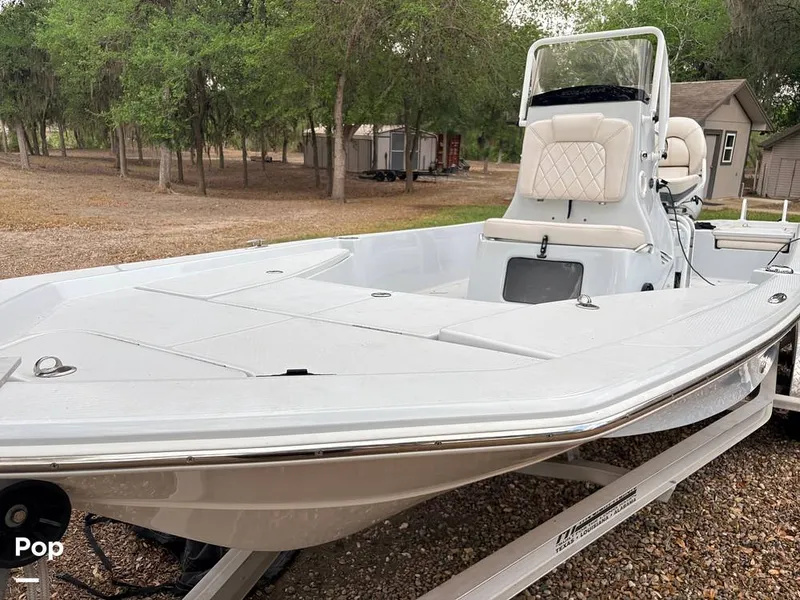 Slide: The Image of Blue Wave 2200 STL 2023 - 16303810