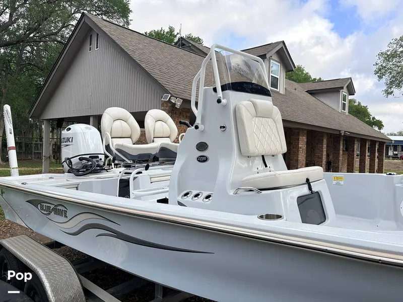 Slide: The Image of Blue Wave 2200 STL 2023 - 16303818