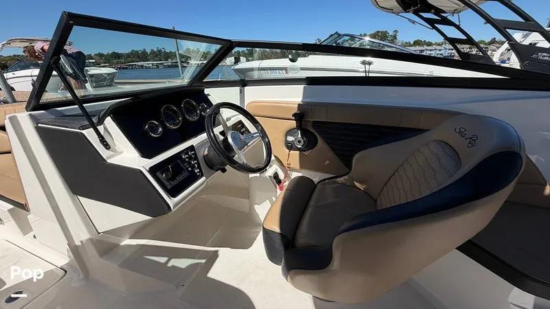 Slide: The Image of Sea Ray SPX 230 I/O 2022 - 16276186