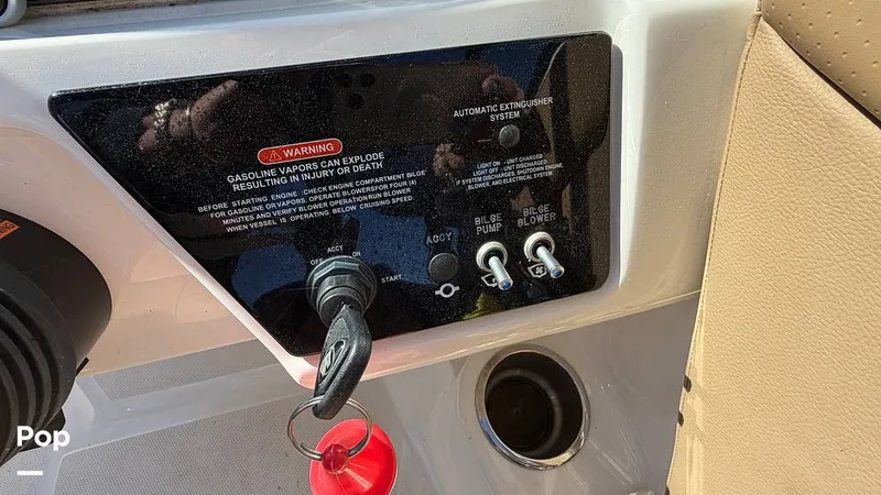 Slide: The Image of Sea Ray SPX 230 I/O 2022 - 16276518