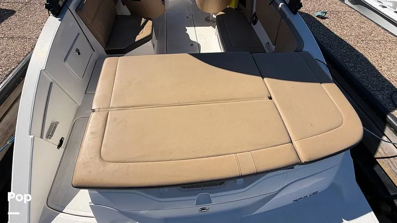 Slide: The Image of Sea Ray SPX 230 I/O 2022 - 16276527
